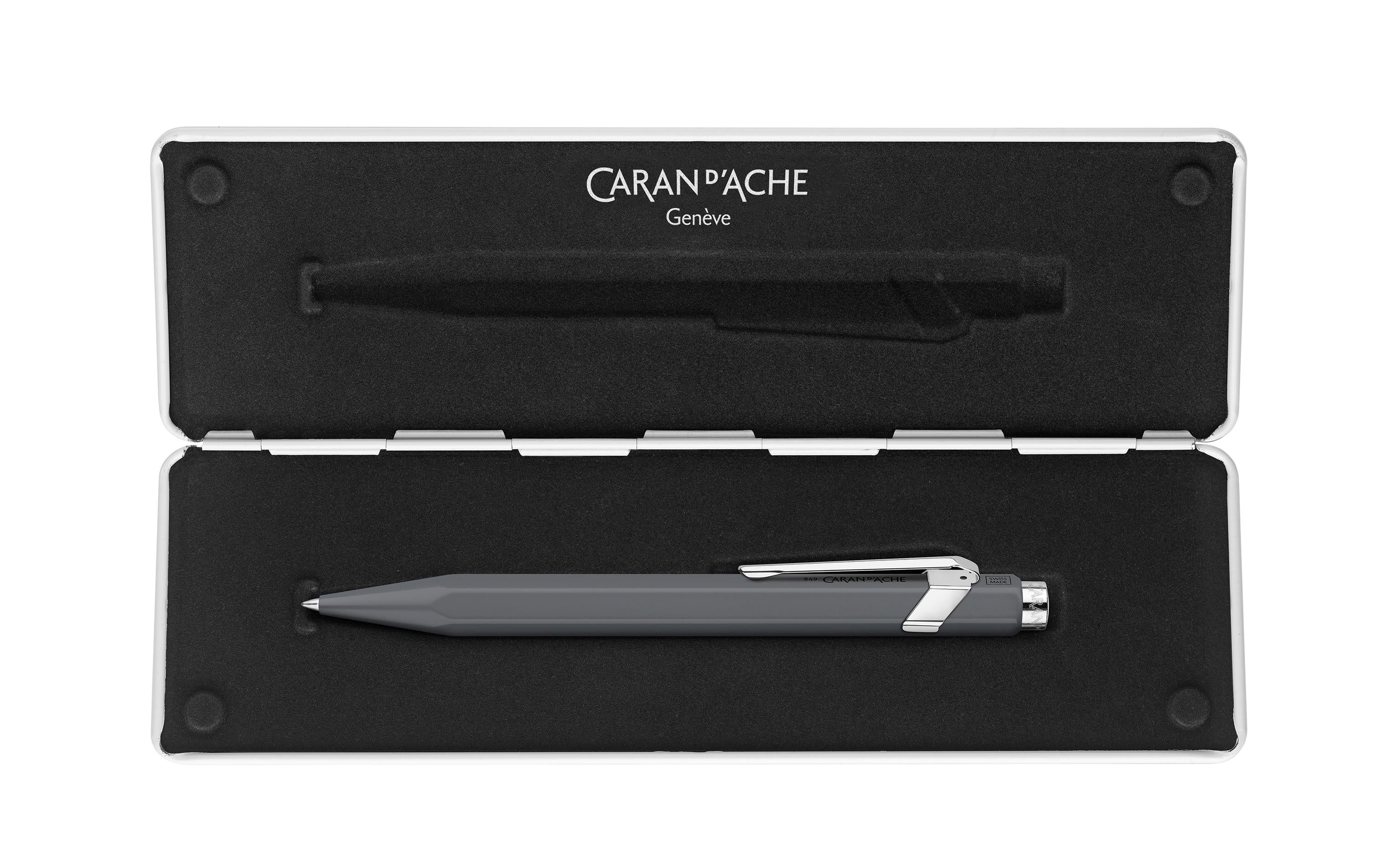 Caran d'Ache Kugelschreiber 849 ClassicLine Grau, mit Etui
