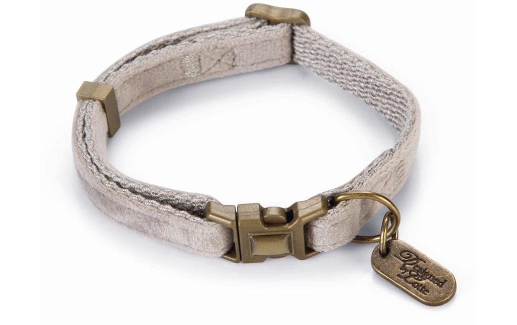 Designed by Lotte Katzenhalsband Velura Grau, 20-30x10mm