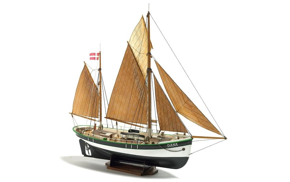 Billing Boats Dana Fishingboat 1:60  390mm