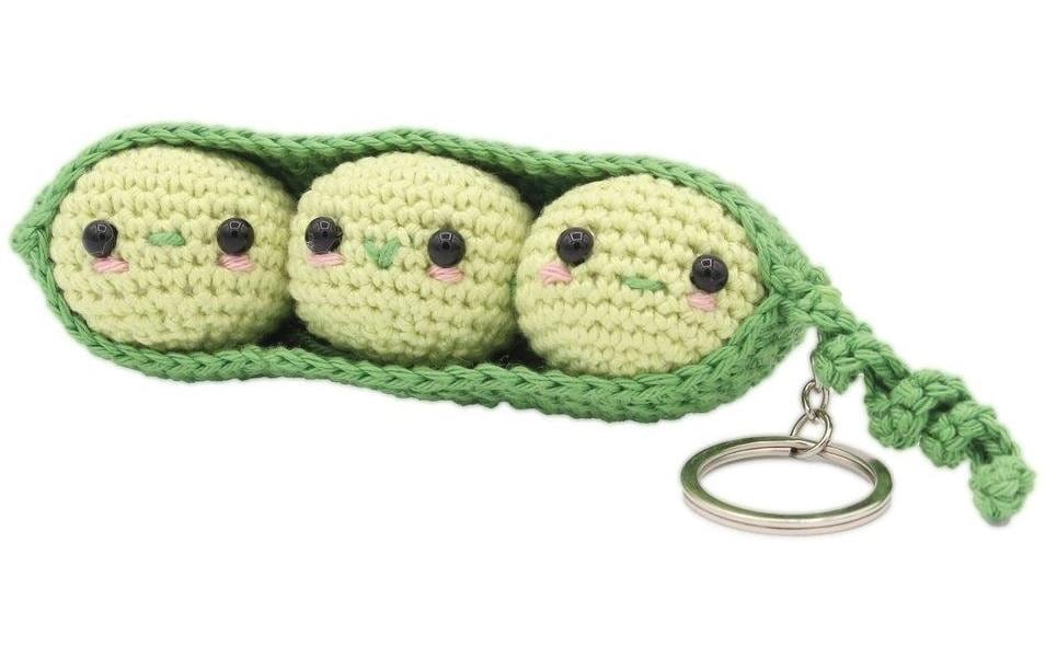 Hardicraft Häkelset Schlüsselanhänger Erbsen, ca. 18 cm