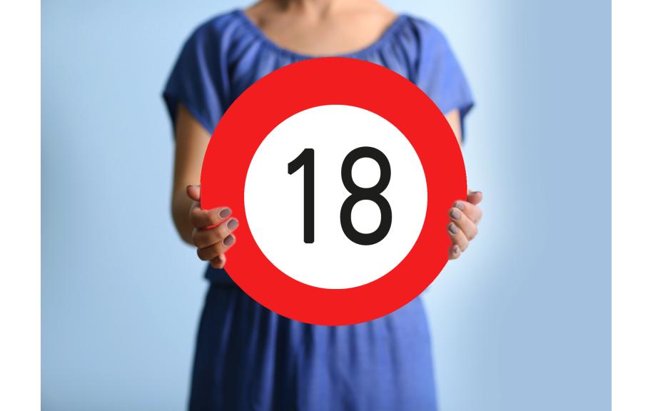 Trendcompany Verkehrsschild 18. Geburtstag, 45 cm