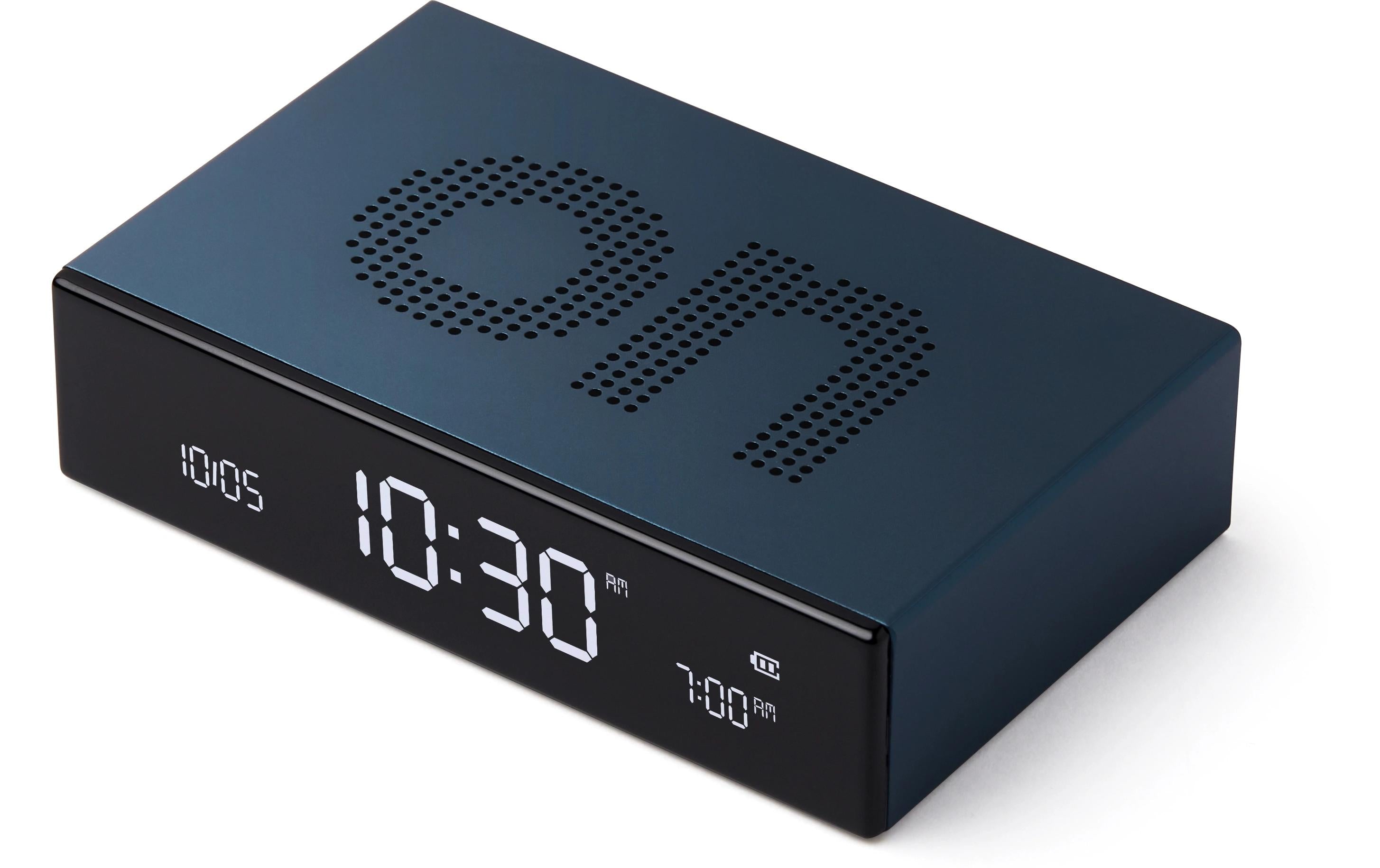 Lexon Digitalwecker Flip Premium LCD, inkl. USB-C Ladekabel, Dunkelblau