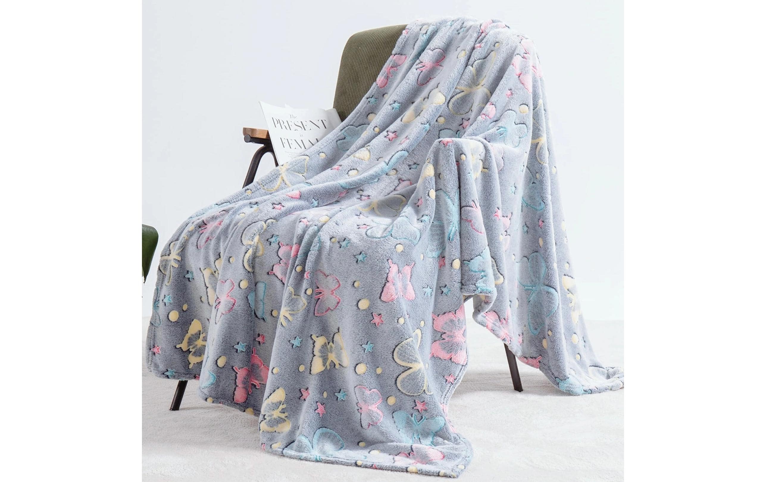 Flair Kuscheldecke Schmetterlinge 100% Polyester, im Dunkel läuchtend