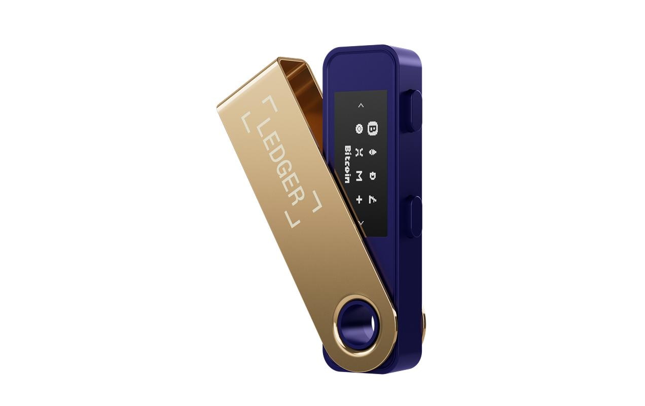 Ledger Nano S Plus - Ferro Fuchsia Hardware Crypto Wallet