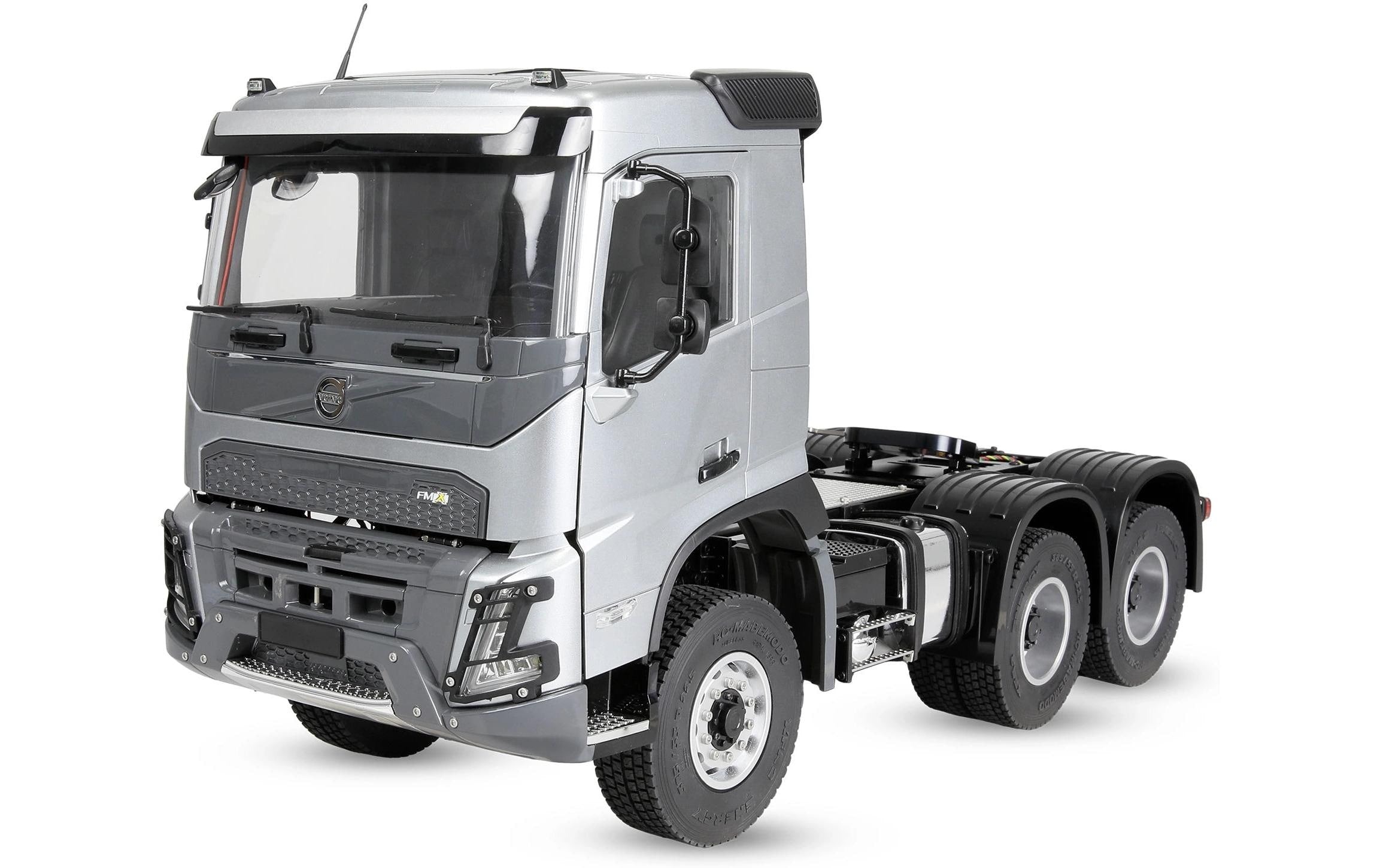 Amewi Volvo FMX E013 Zugmaschine 6x4 1:14 RTR silber