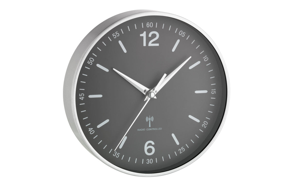Funk Wanduhr weiss, silber-schwarz Ziffernblatt mit Minutenangaben