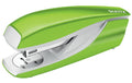 Leitz WOW  Büroheftgerät NeXXt grün metallic, 30 Blatt, Metall
